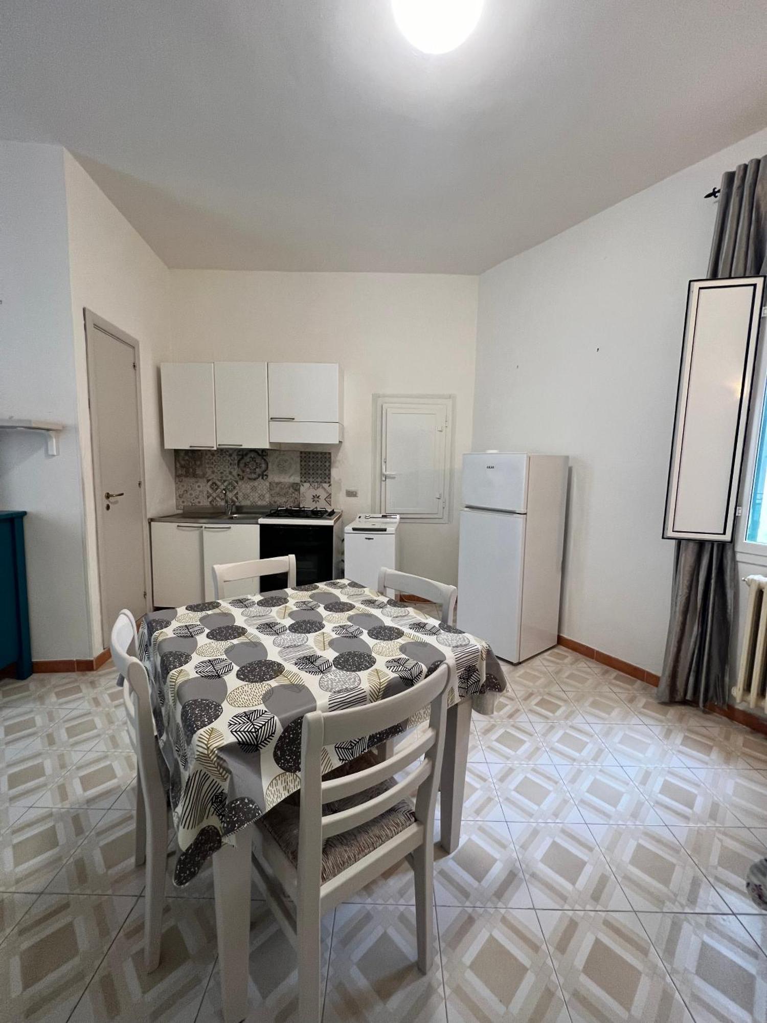 Appartamentino Nel Chiasso Monopoli Ngoại thất bức ảnh